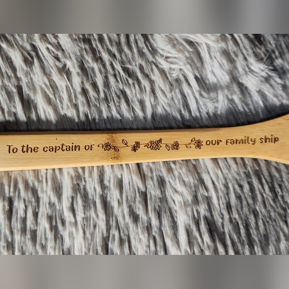 Engraved Wooden Spoon for Mom - Picture 4 of 7